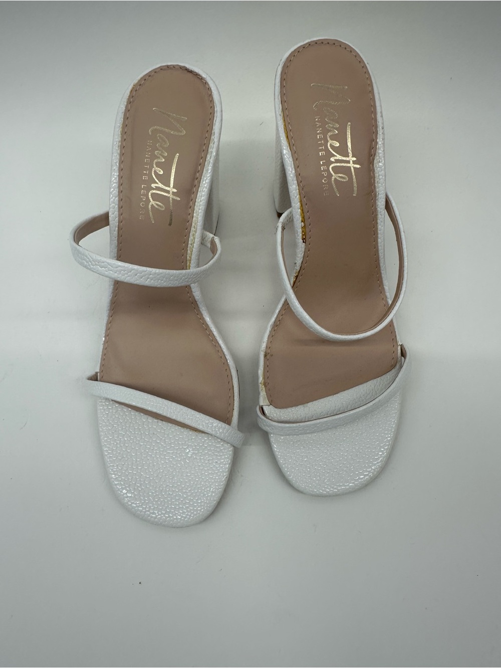 Nannette White Strappy Block Heel Sandals size 8